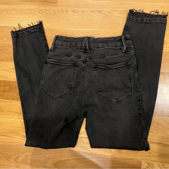 Good American size 2 / 26 SOFT-TECH GOOD CLASSIC SLIM STRAIGHT JEANS - Picture 3 of 6